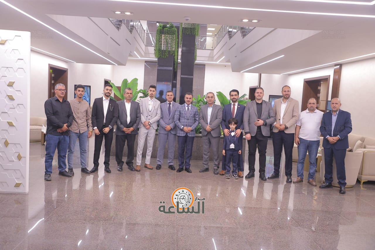 Madar Al-Saa Images 0.45820347816056217