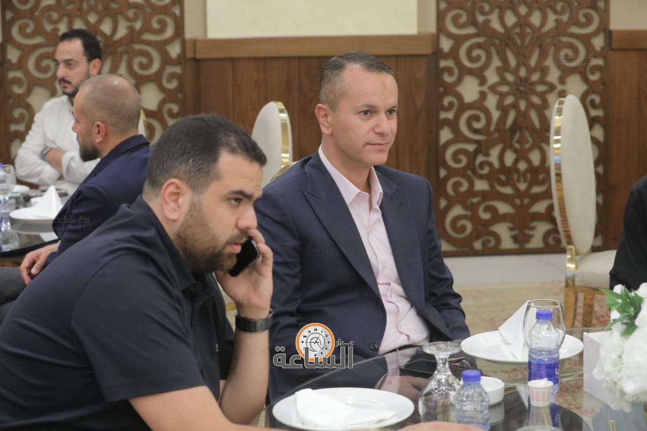 Madar Al-Saa Images 0.7775425565827084