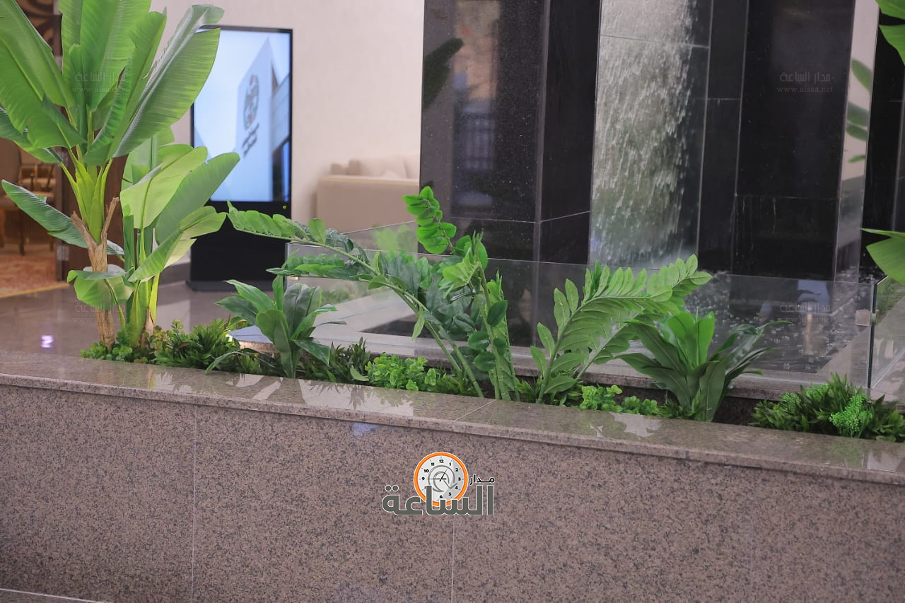 Madar Al-Saa Images 0.9094328249588586