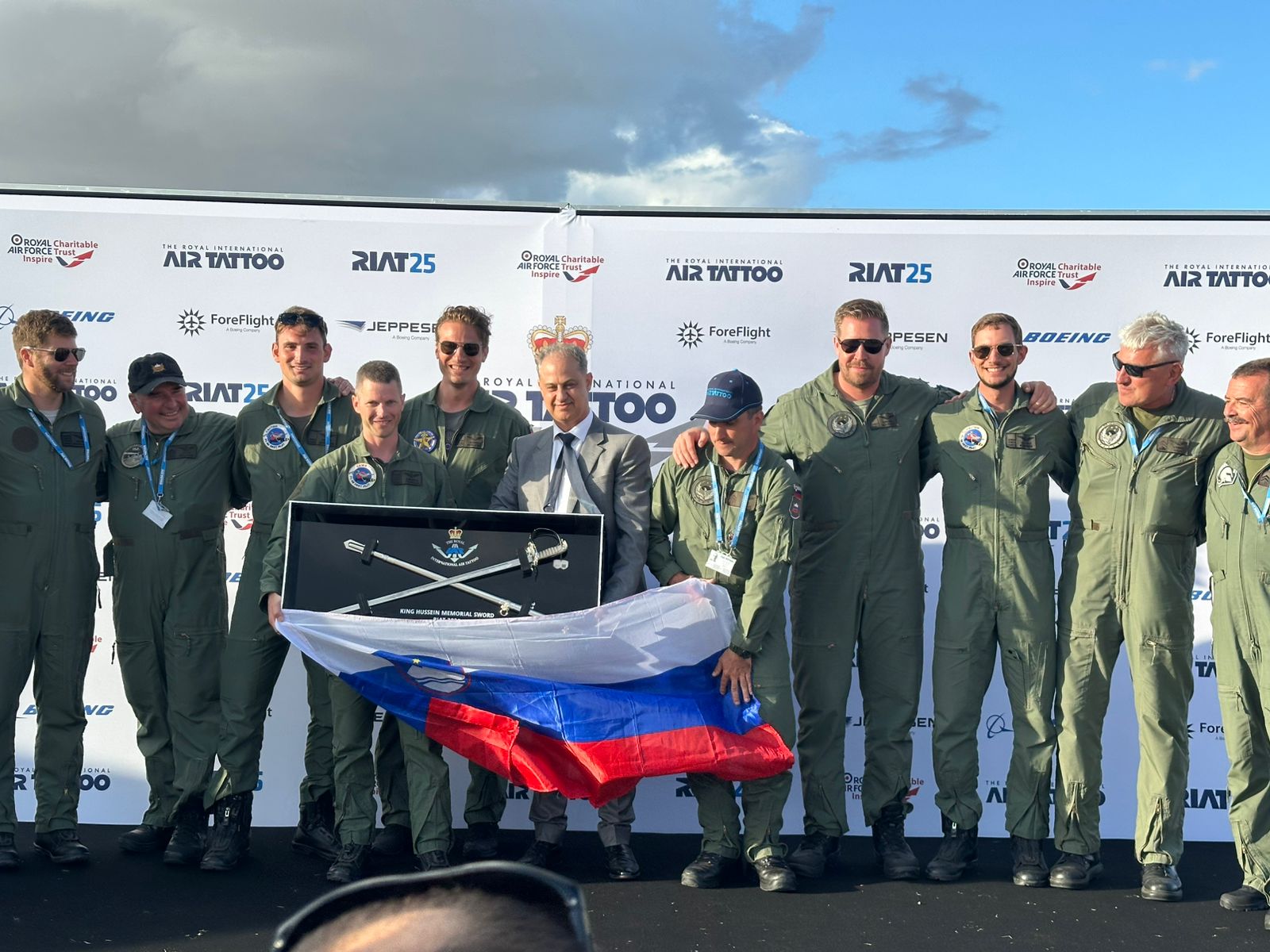 Madar Al-Saa Images 0.9824535153483086