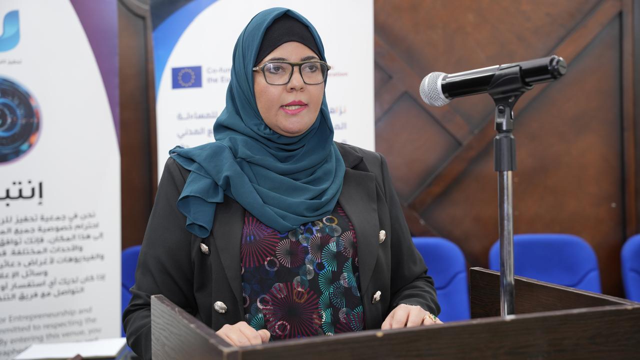 Madar Al-Saa Images 0.44285092986999175