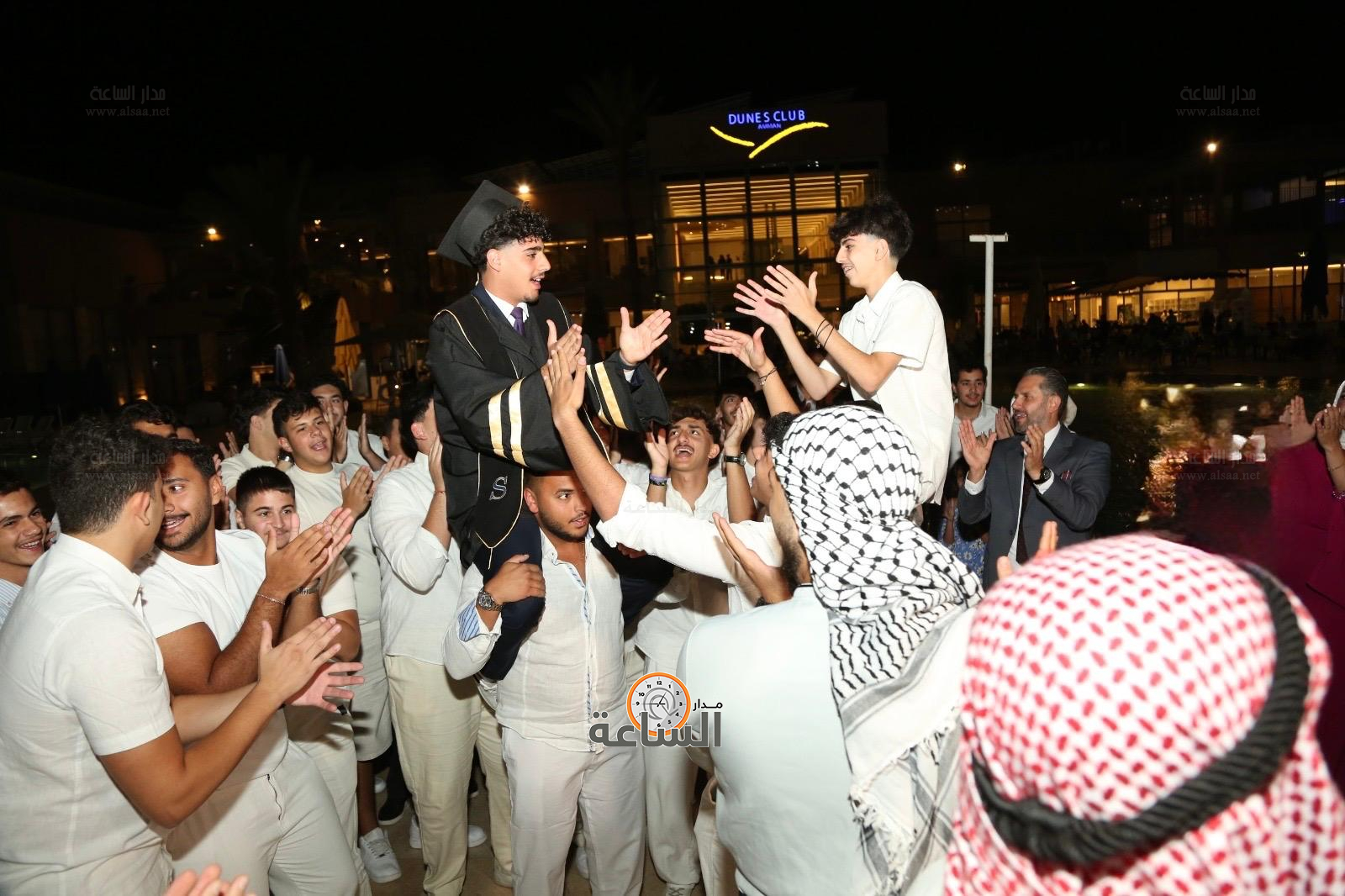 Madar Al-Saa Images 0.5839737336897852