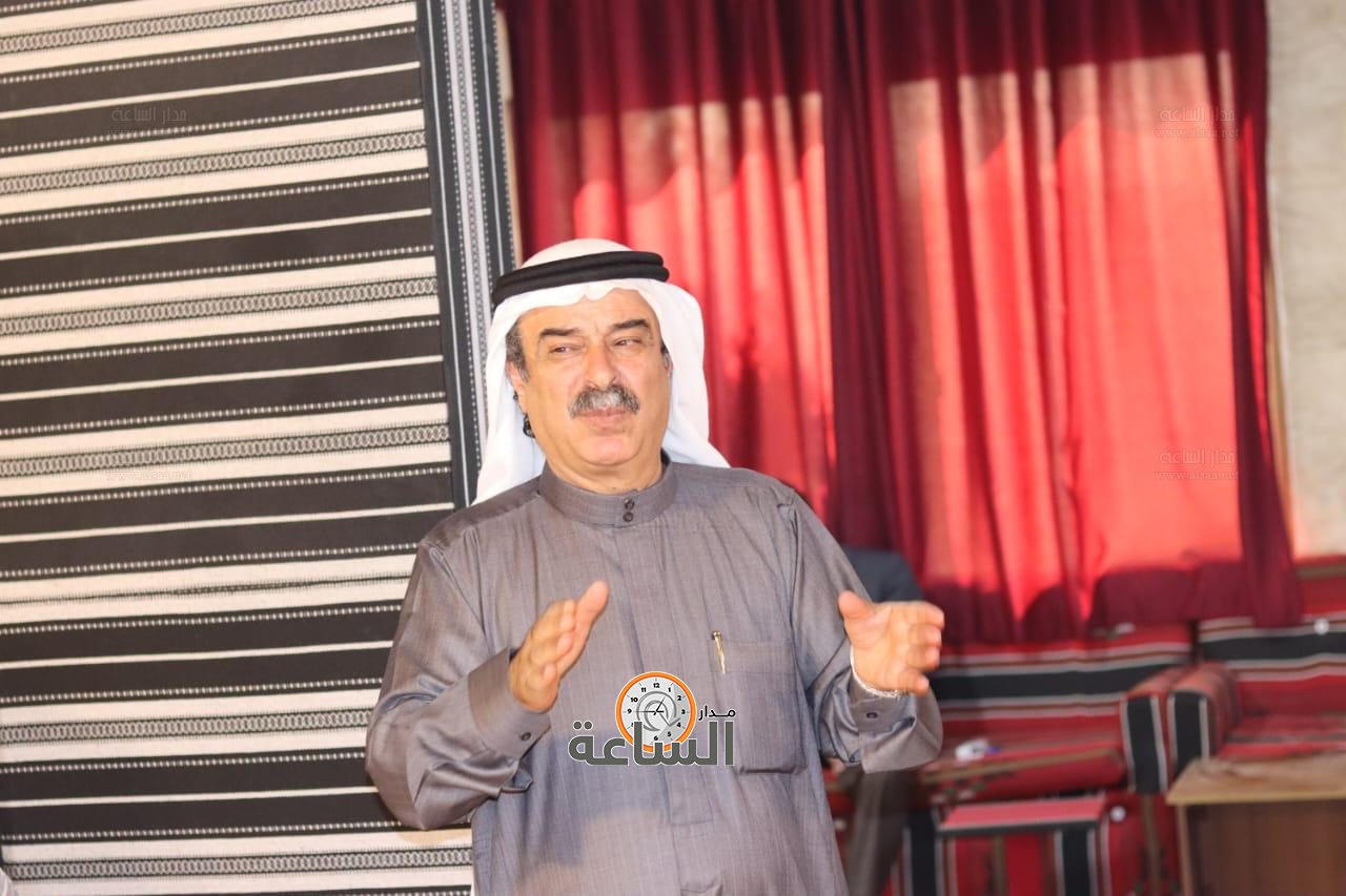 Madar Al-Saa Images 0.24073315814409257