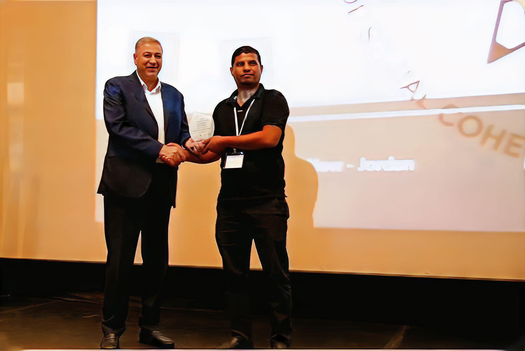 Madar Al-Saa Images 0.7355261999872842