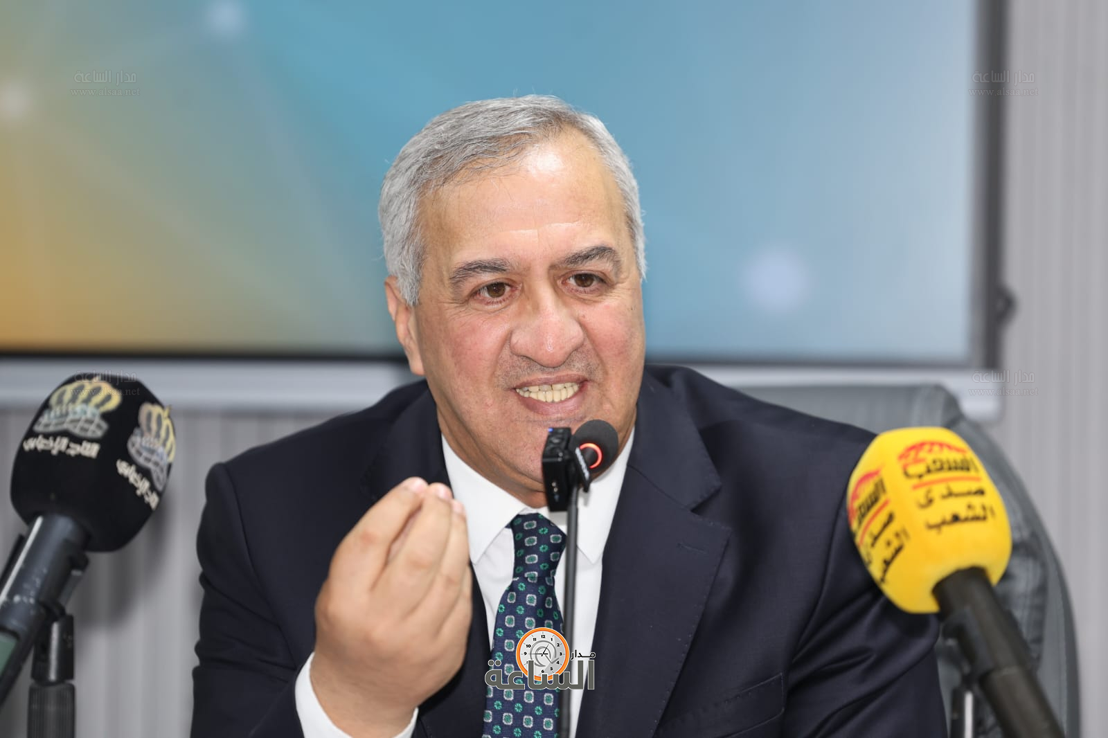 Madar Al-Saa Images 0.14632146015150005