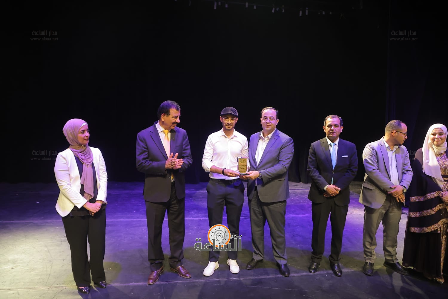 Madar Al-Saa Images 0.6687298824992354