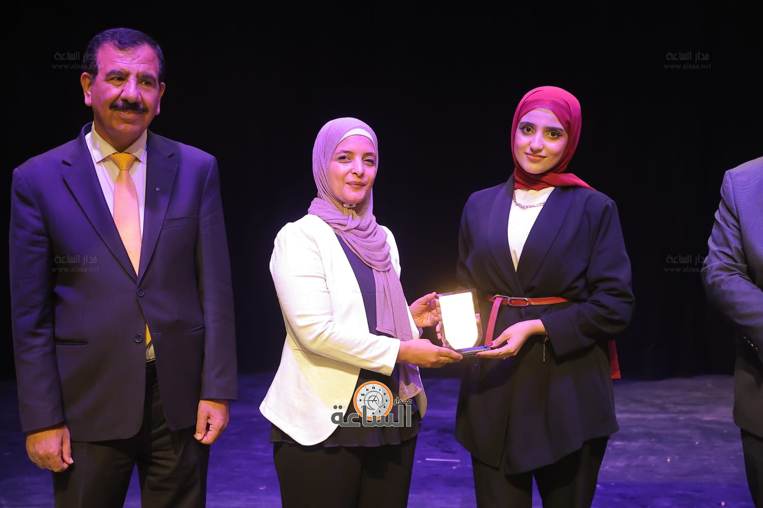 Madar Al-Saa Images 0.04972464050137848