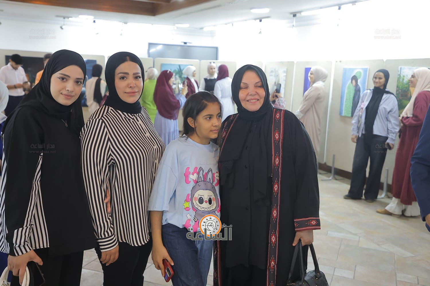 Madar Al-Saa Images 0.18103293424187994