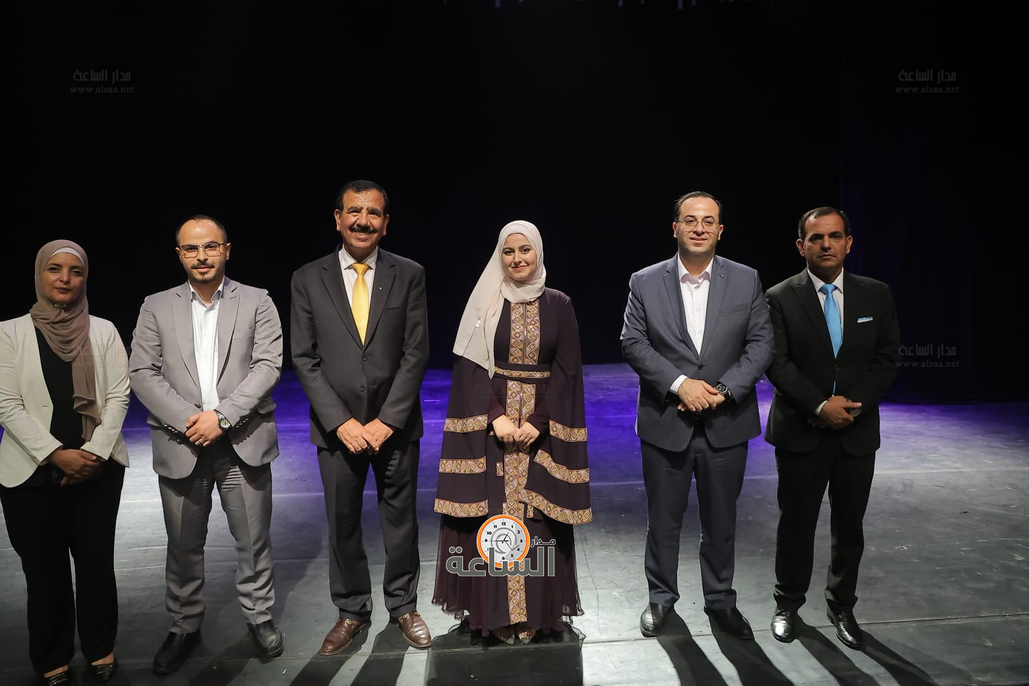 Madar Al-Saa Images 0.8269502625048017