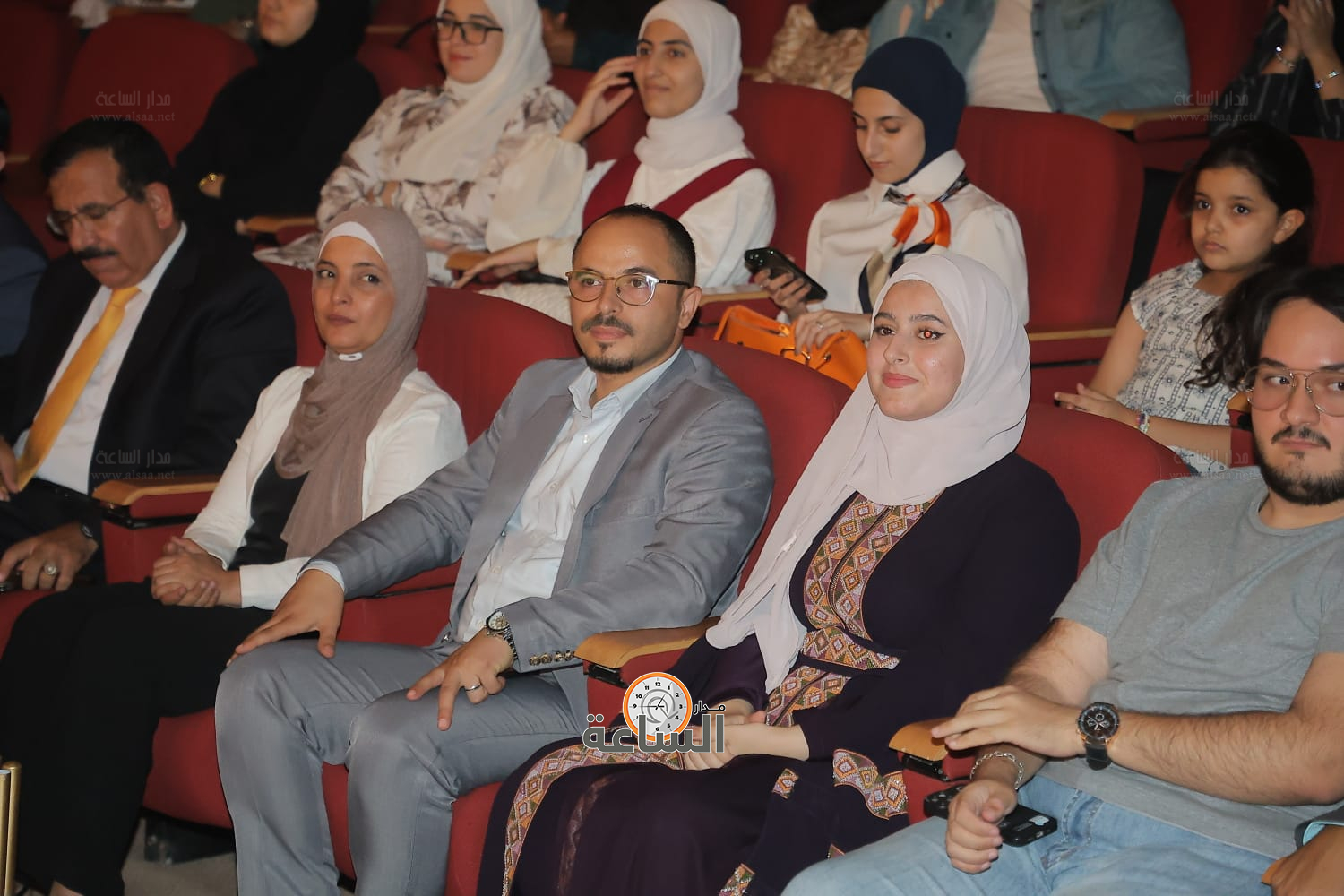 Madar Al-Saa Images 0.565158812409978