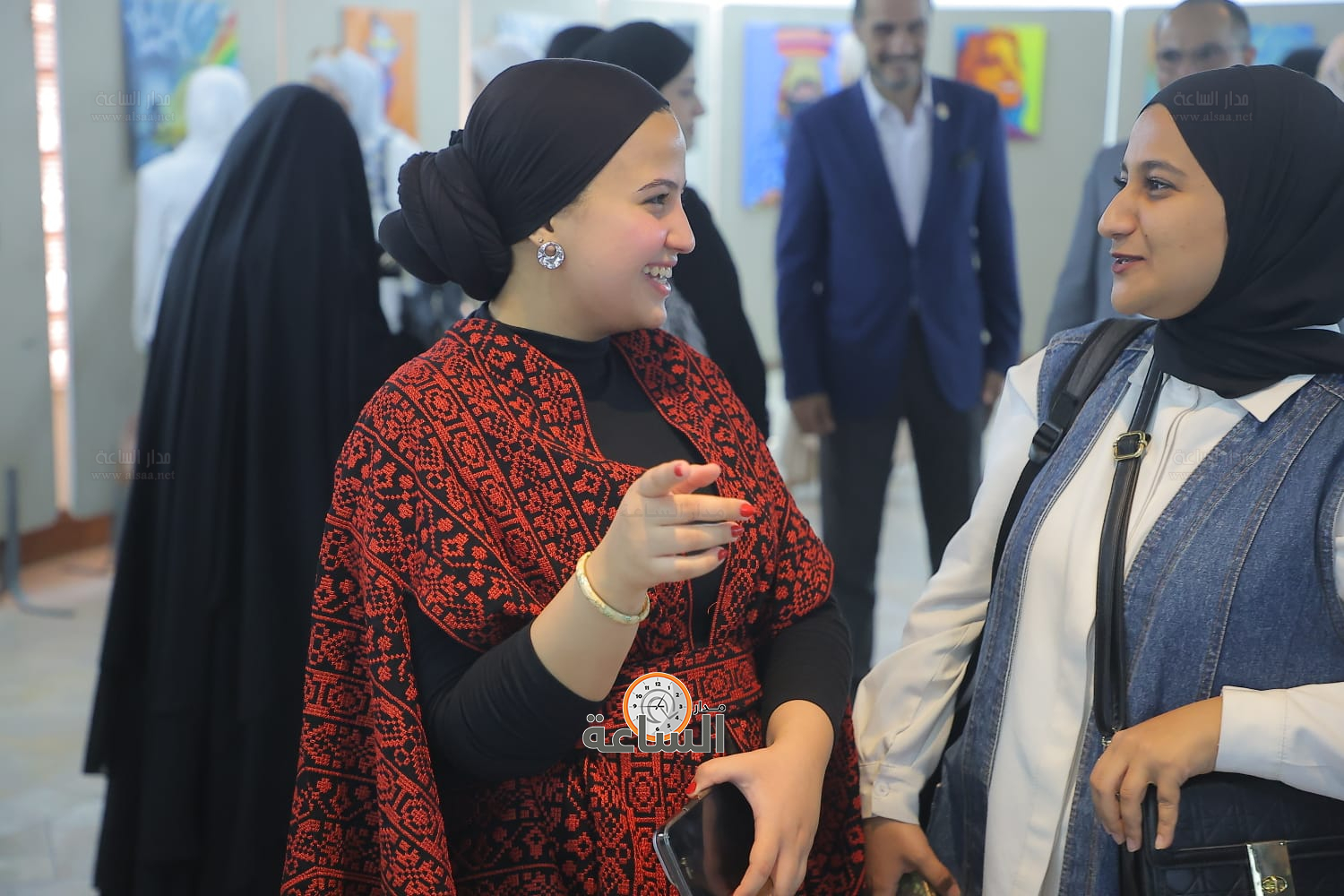 Madar Al-Saa Images 0.9438822376538385