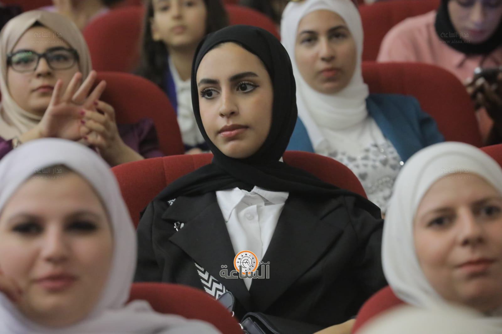 Madar Al-Saa Images 0.4940651056166623