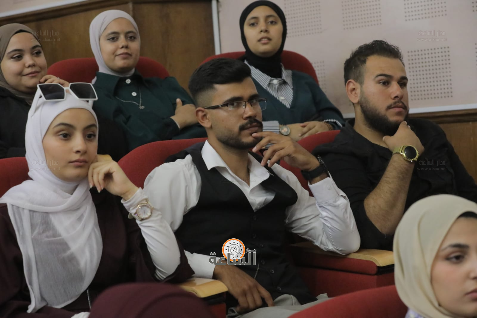 Madar Al-Saa Images 0.5663843897661125