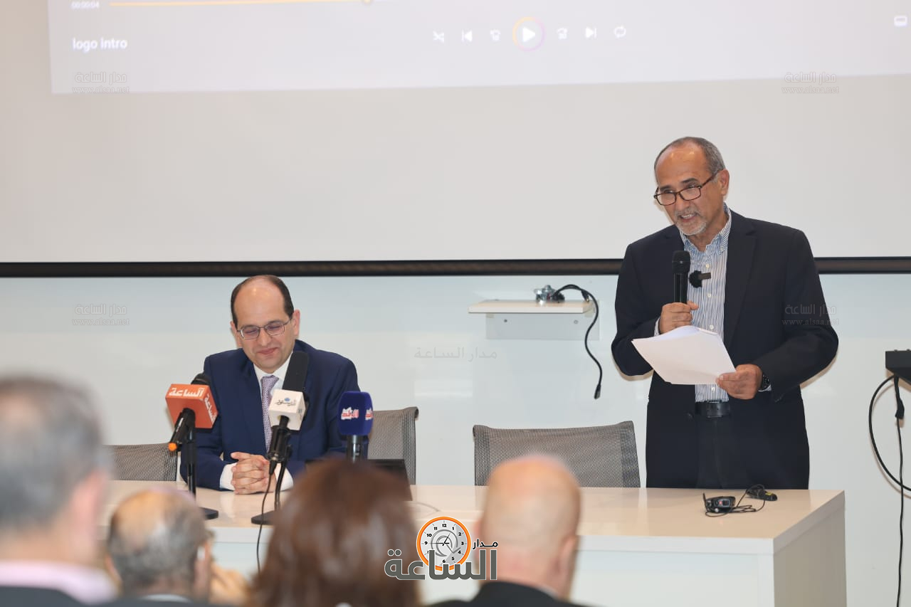 Madar Al-Saa Images 0.5246201844827452