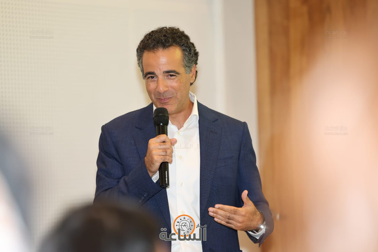 Madar Al-Saa Images 0.4718465459733875