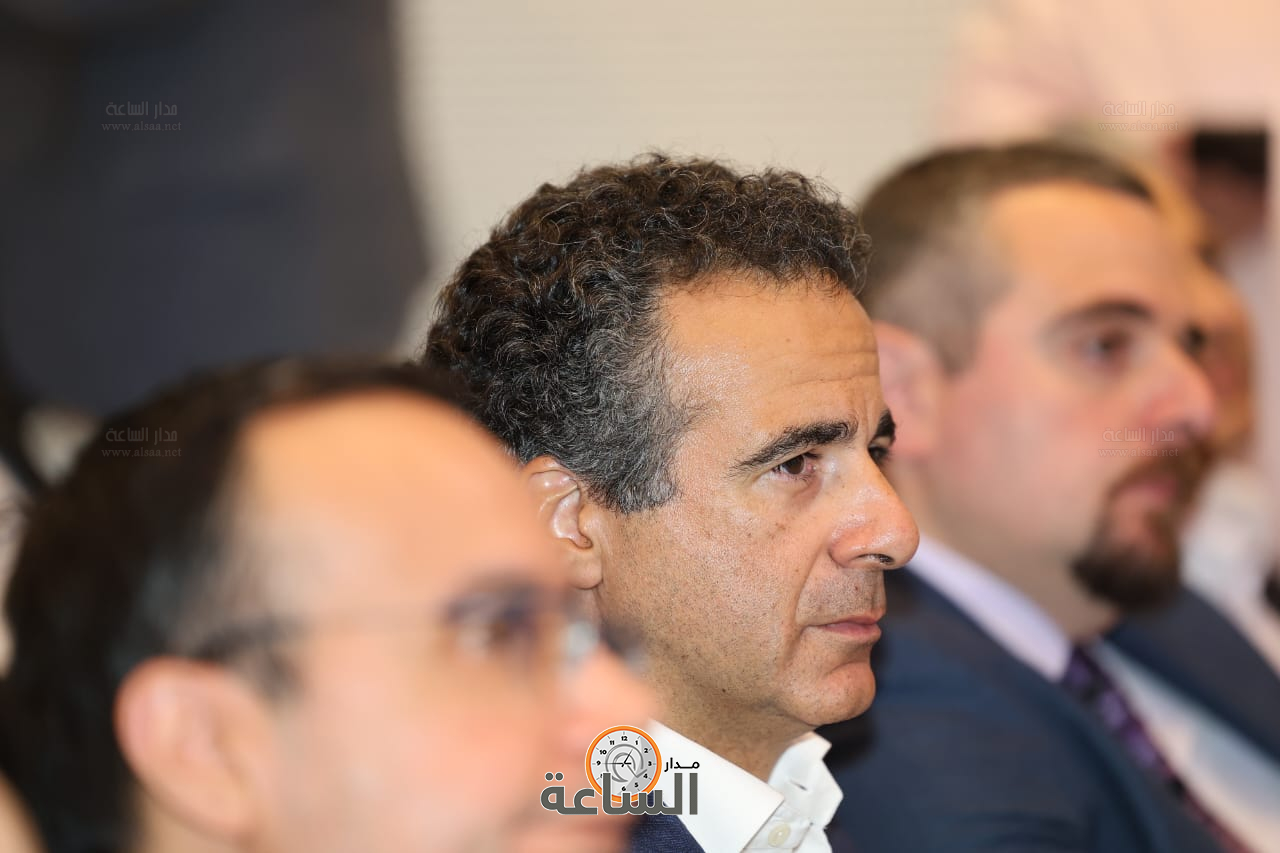 Madar Al-Saa Images 0.6957531243160151