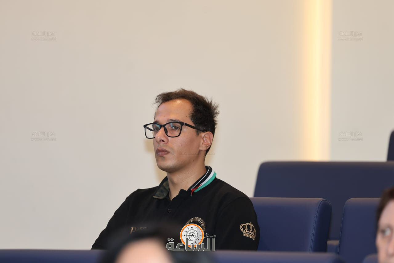 Madar Al-Saa Images 0.10012484945946631