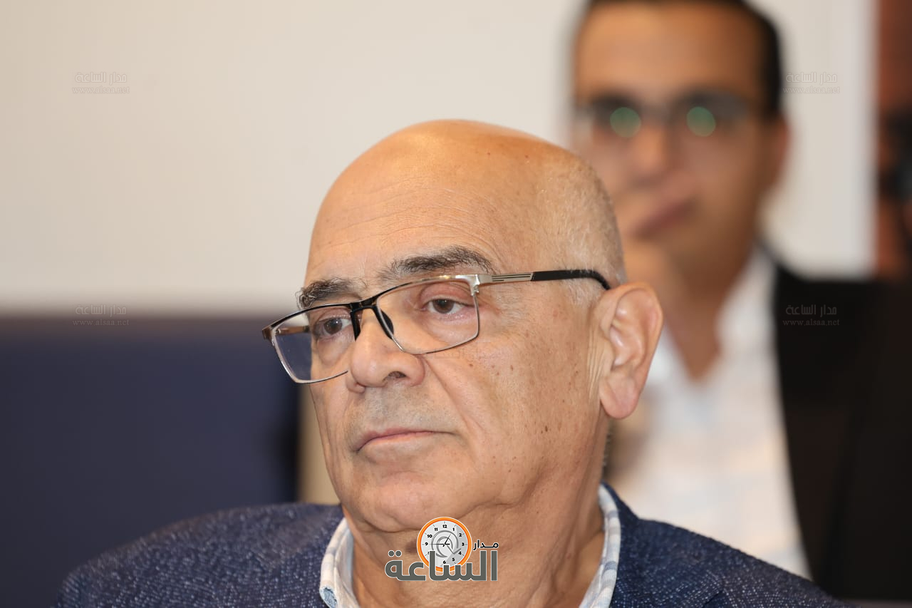 Madar Al-Saa Images 0.6812438287197207