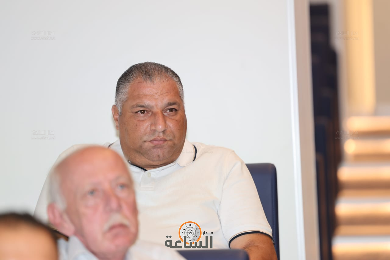 Madar Al-Saa Images 0.10795776018752312