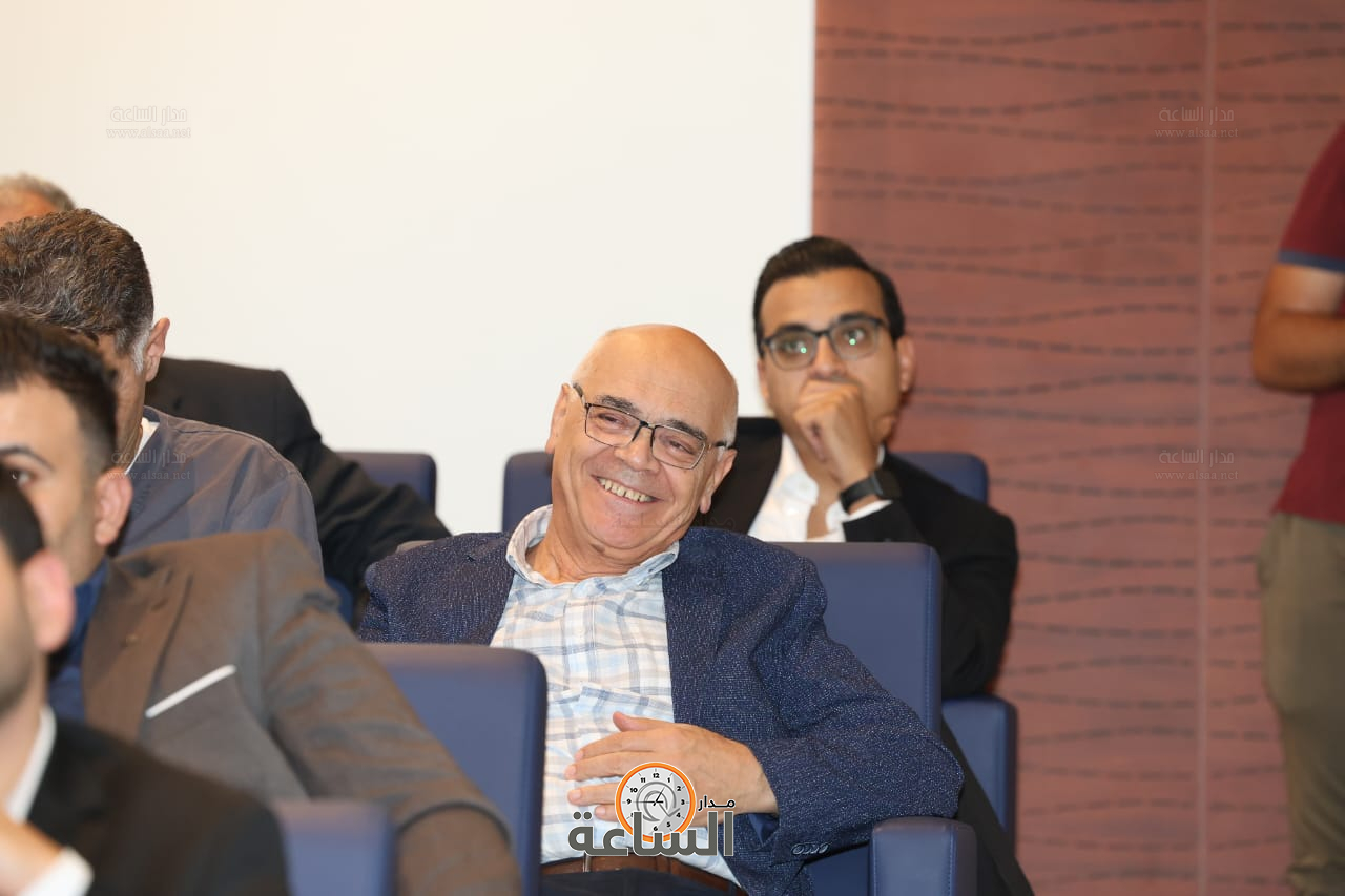 Madar Al-Saa Images 0.8588842655133667