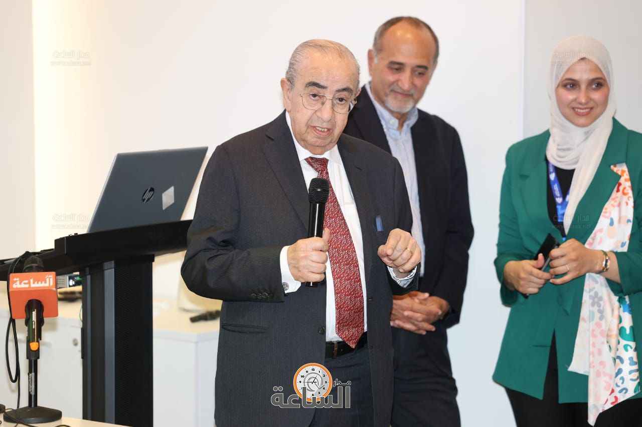 Madar Al-Saa Images 0.7465331071710958