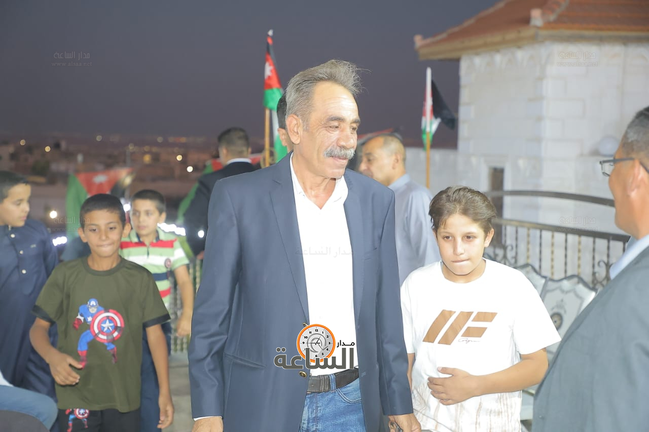 Madar Al-Saa Images 0.4538157225298812