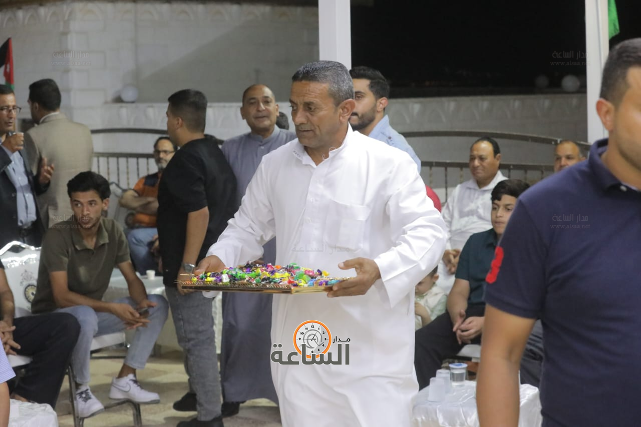 Madar Al-Saa Images 0.7353711158469981