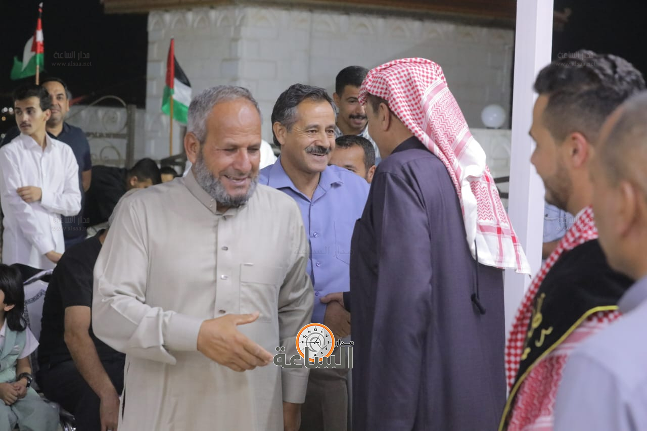 Madar Al-Saa Images 0.3639462772854777