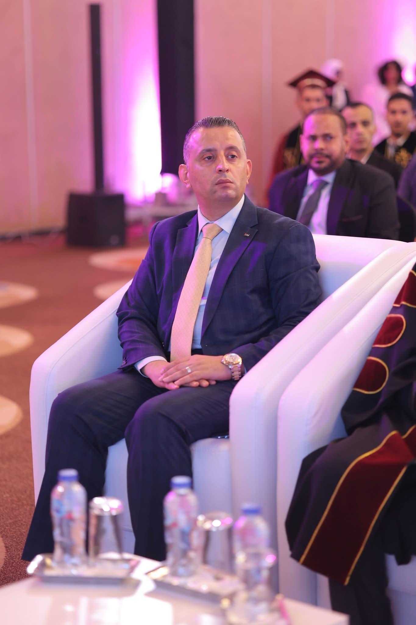 Madar Al-Saa Images 0.9233998391277832