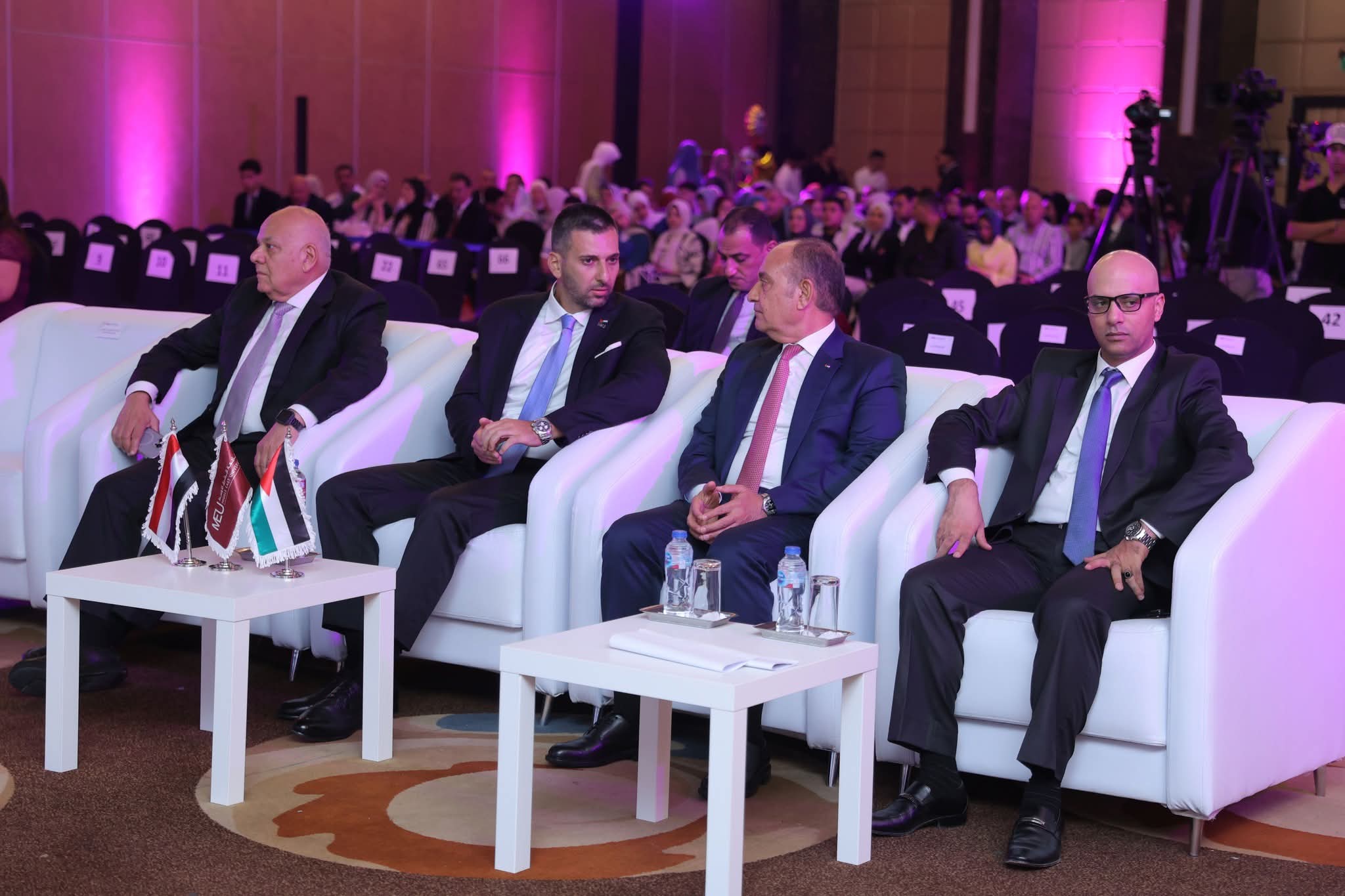 Madar Al-Saa Images 0.40842457510559926