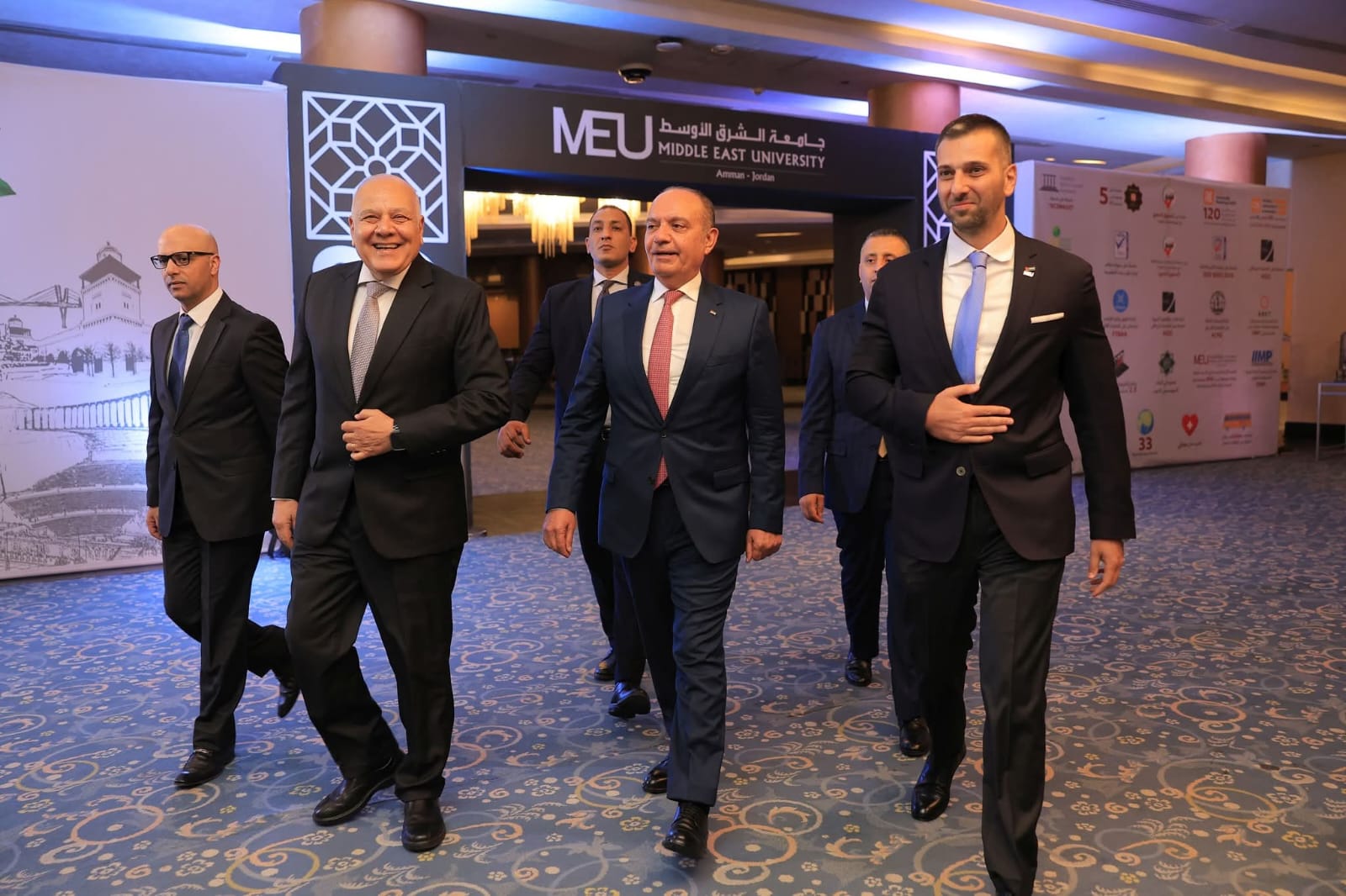 Madar Al-Saa Images 0.9646310235673385