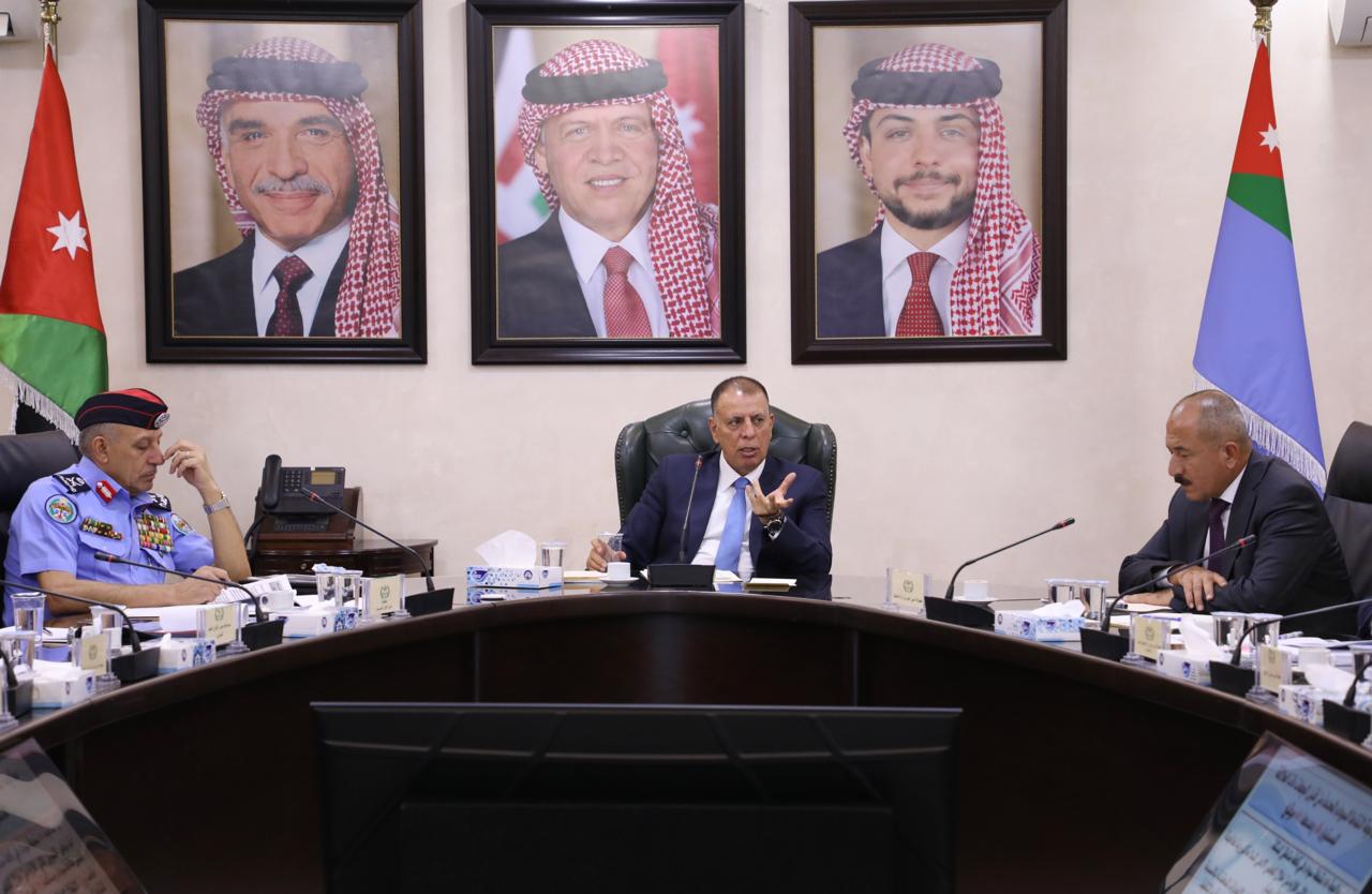 Madar Al-Saa Images 0.45452305927575787