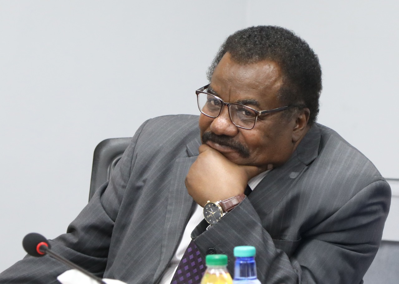 Madar Al-Saa Images 0.47266061428825346