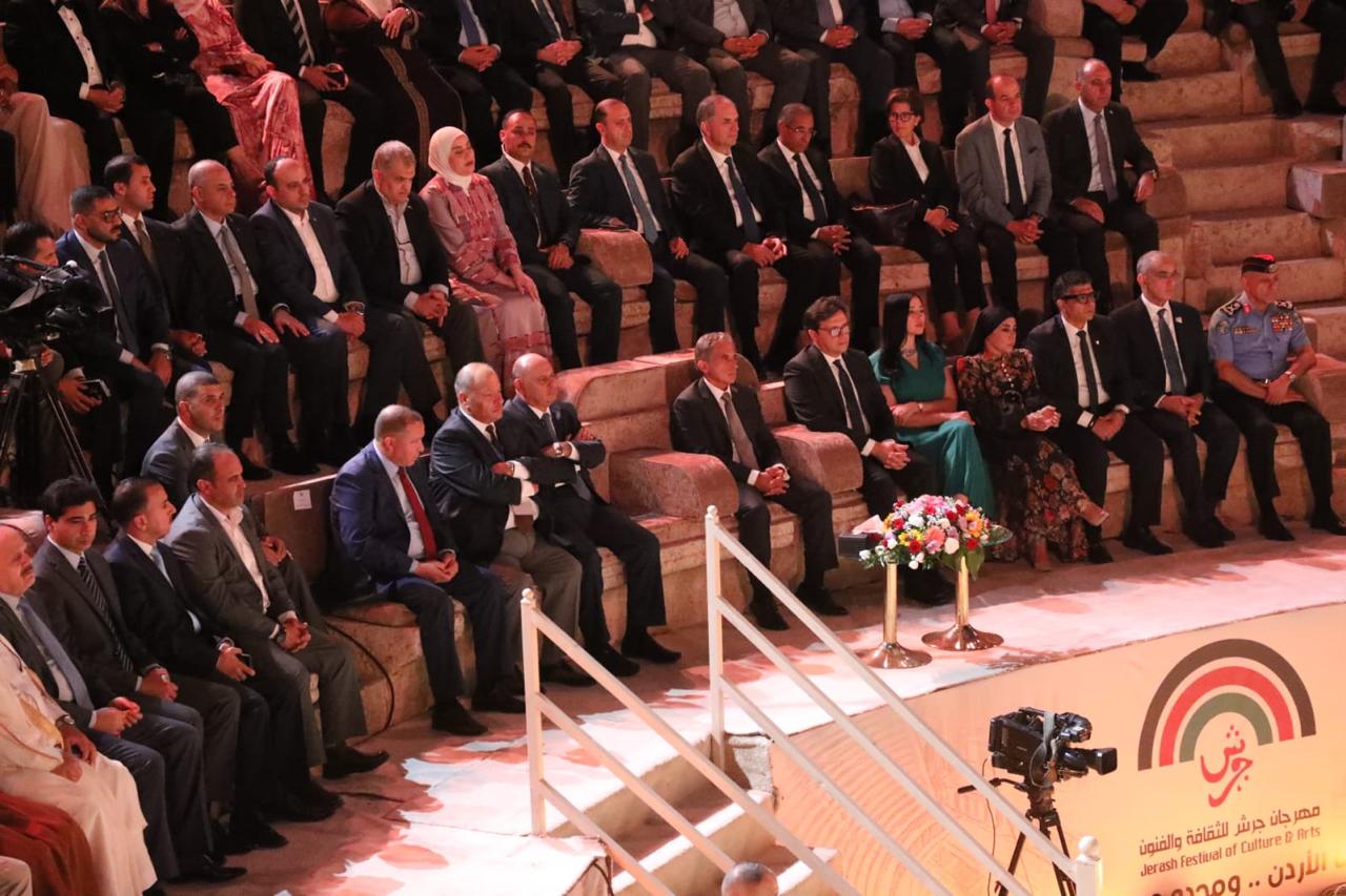 Madar Al-Saa Images 0.8559837941011071