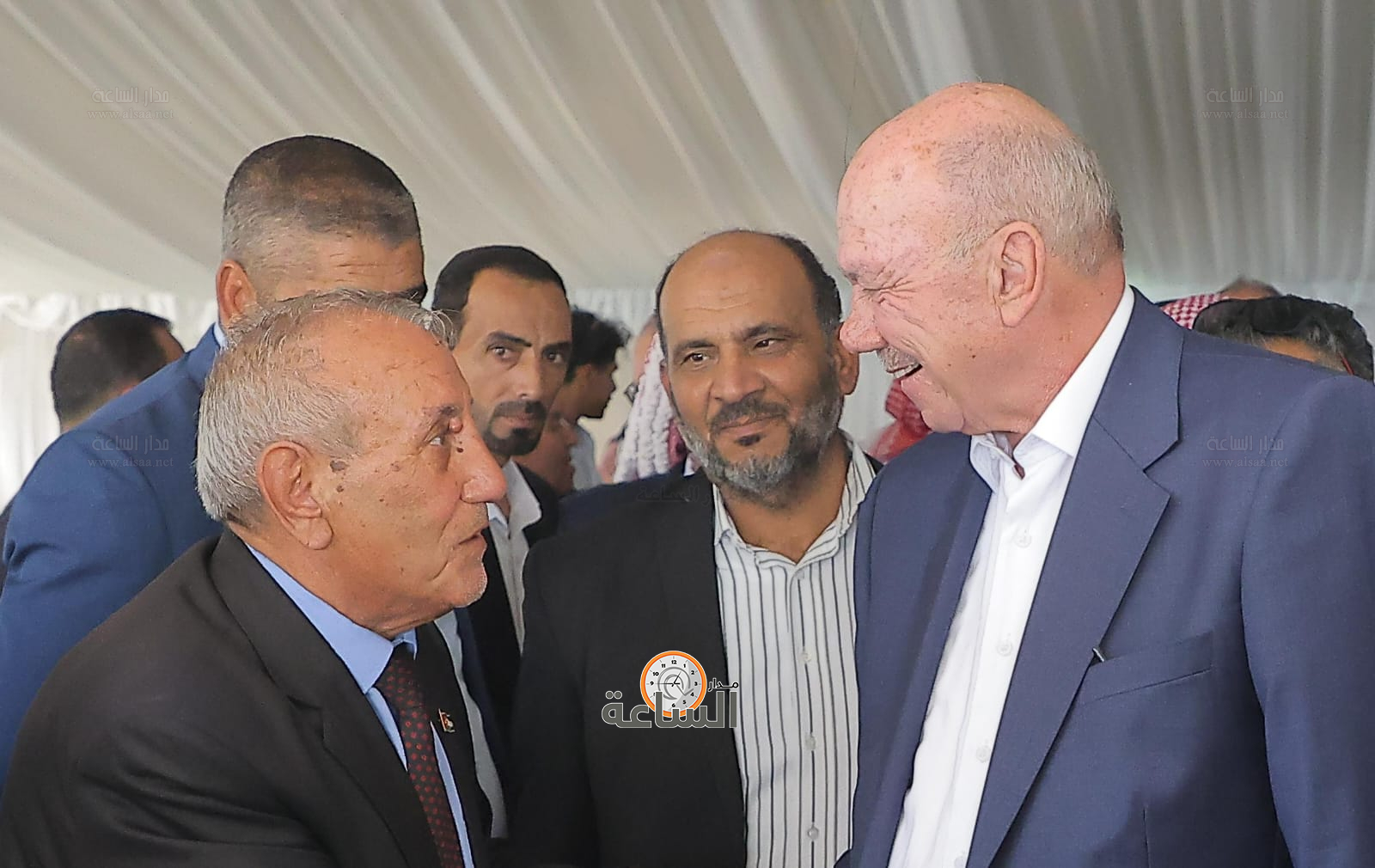 Madar Al-Saa Images 0.033580904167940906