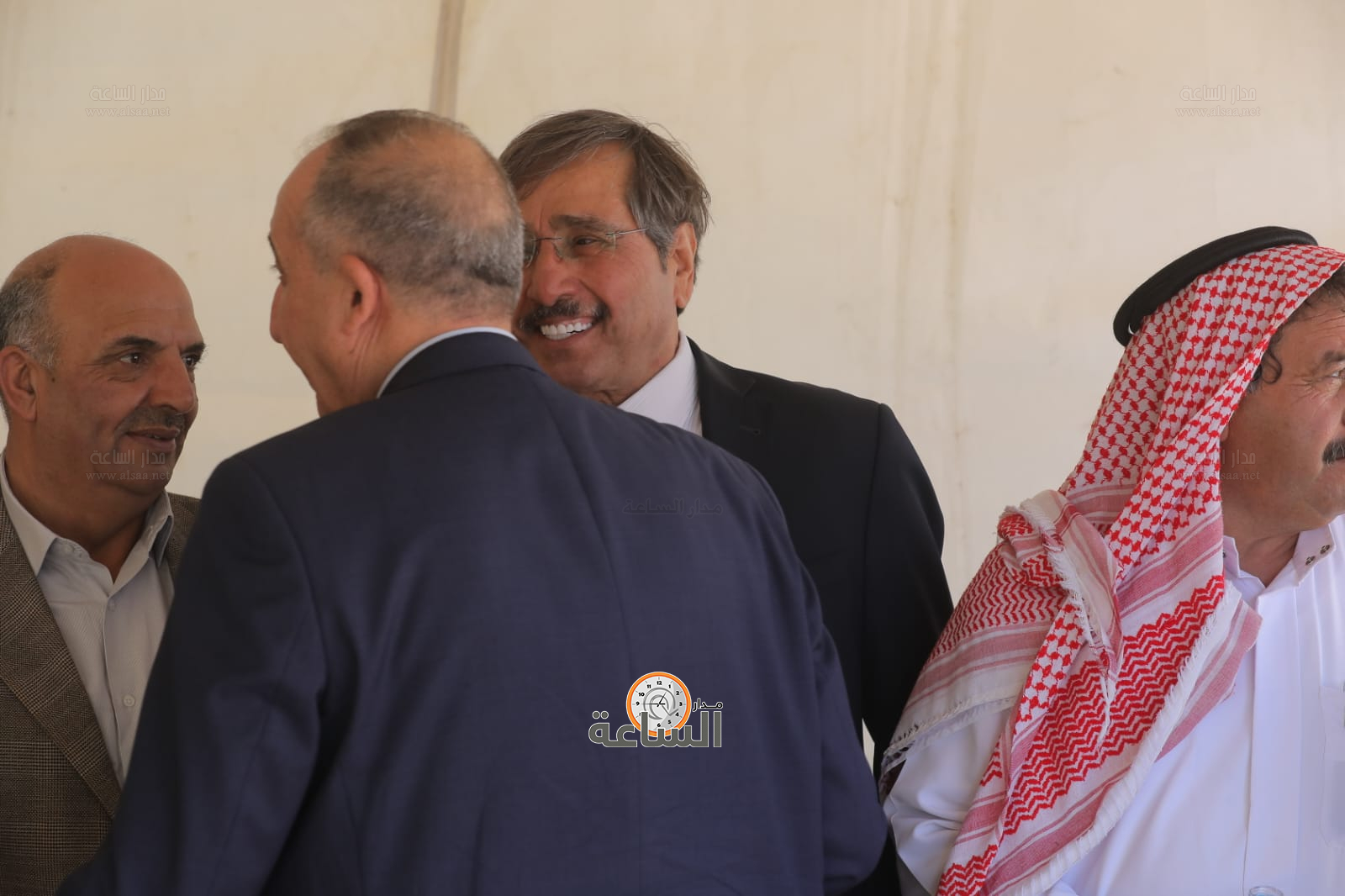 Madar Al-Saa Images 0.5558500078706321