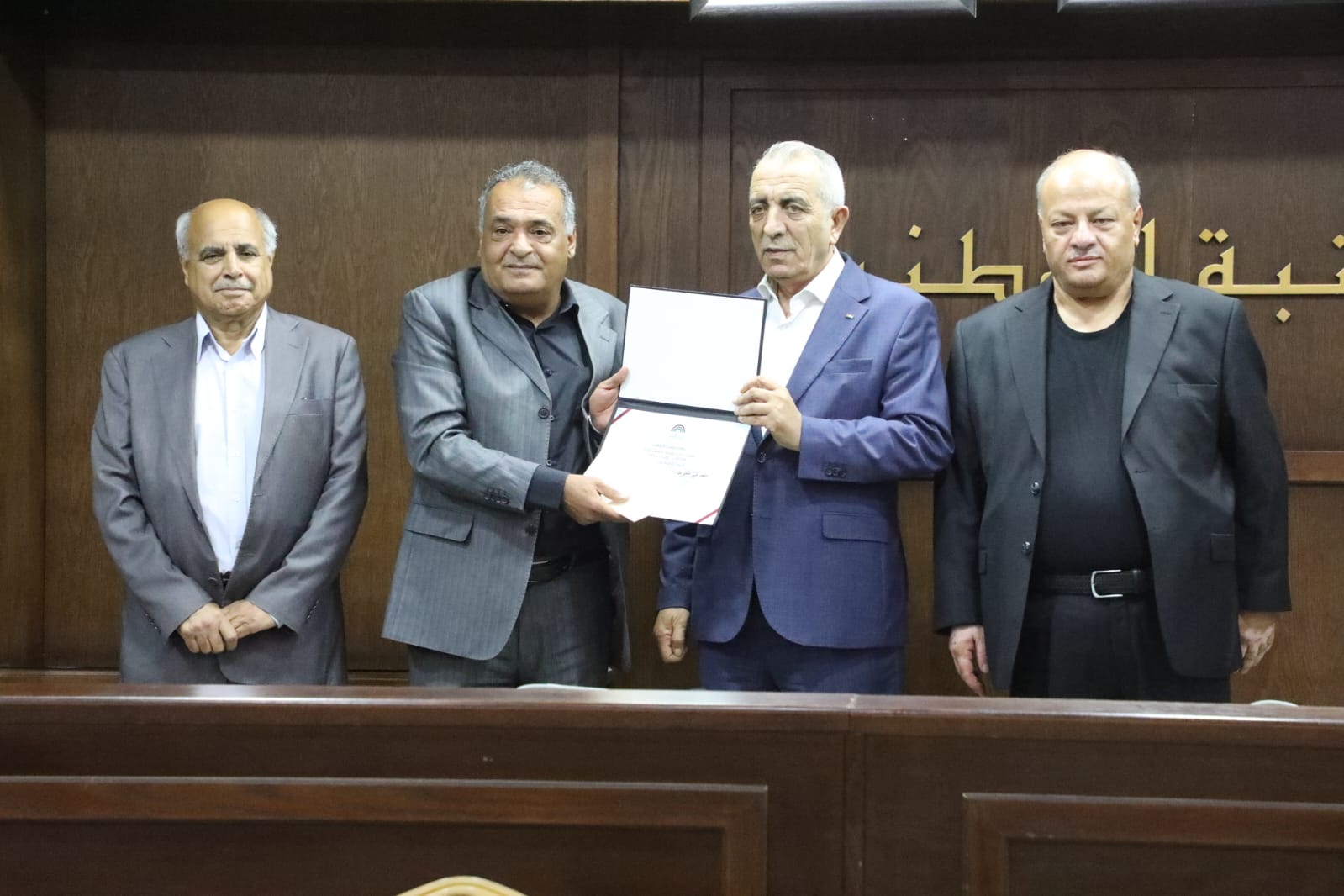 Madar Al-Saa Images 0.41956904167070397