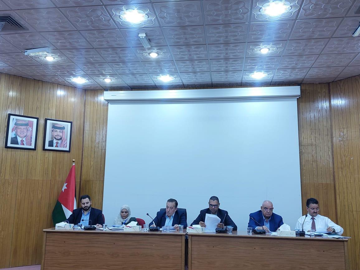 Madar Al-Saa Images 0.729268336292037