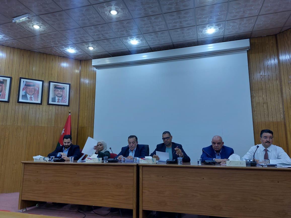 Madar Al-Saa Images 0.08399227266919396