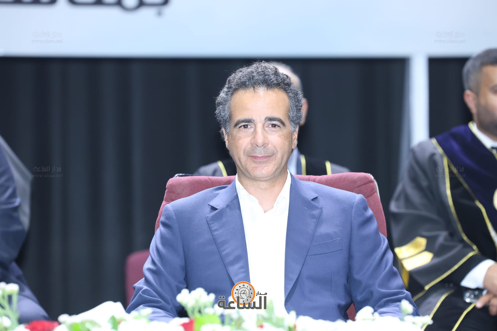 Madar Al-Saa Images 0.904458060511426