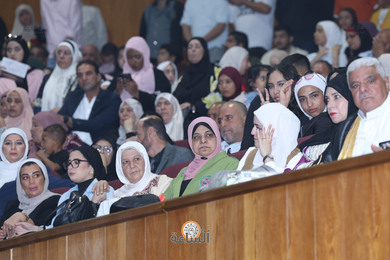 Madar Al-Saa Images 0.6383283484518177