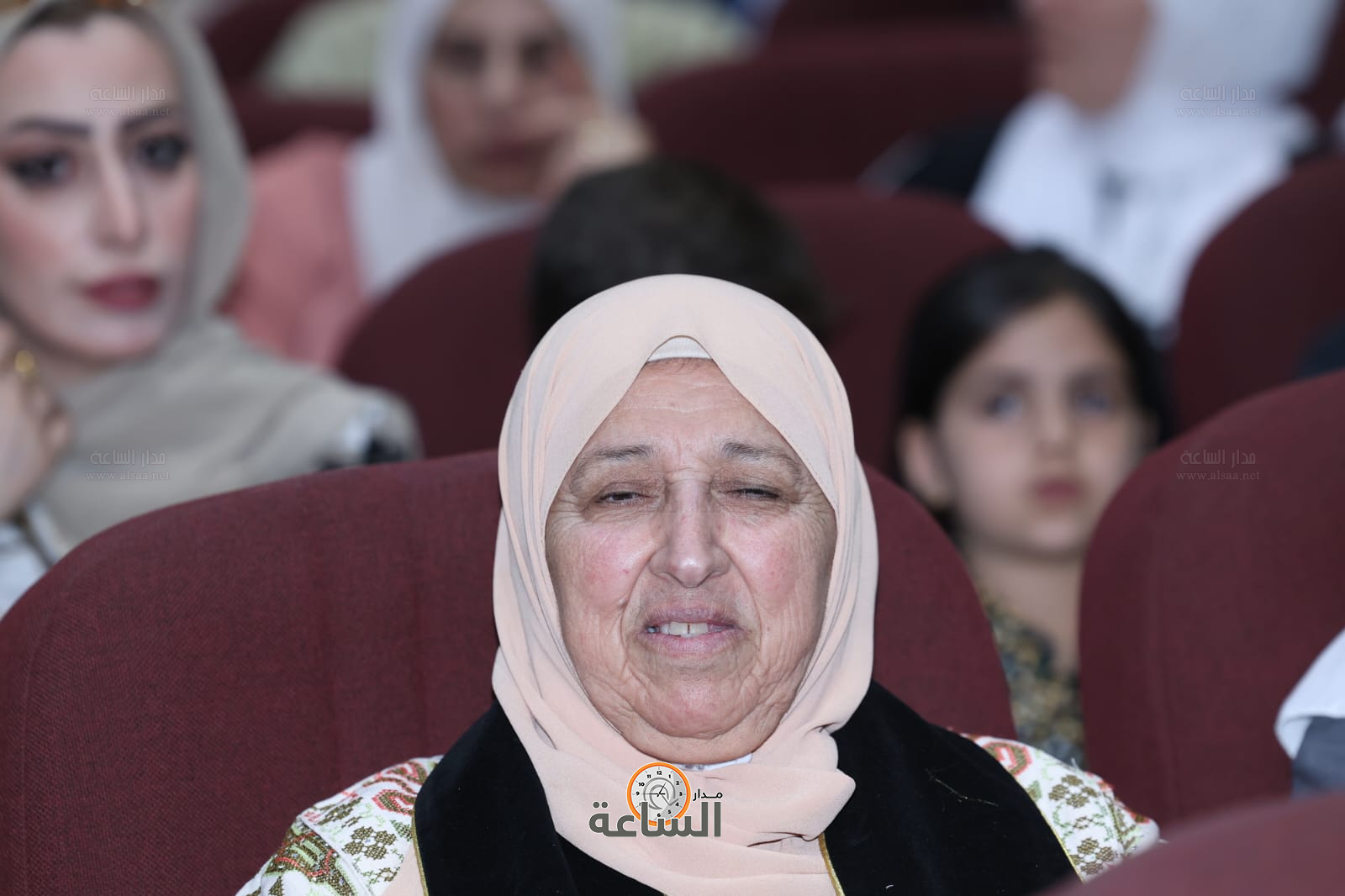 Madar Al-Saa Images 0.8962888250440518