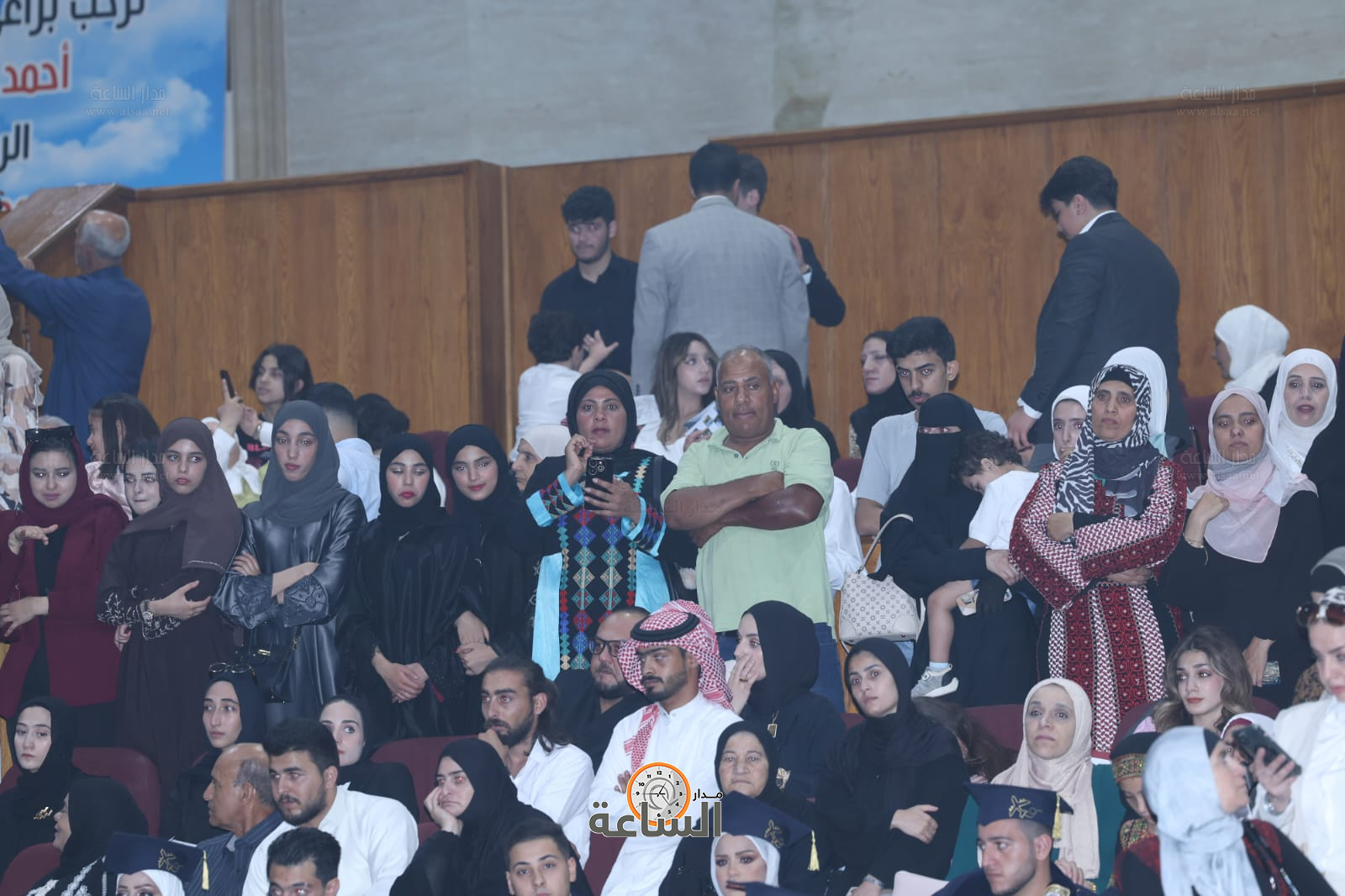 Madar Al-Saa Images 0.7542773190713624