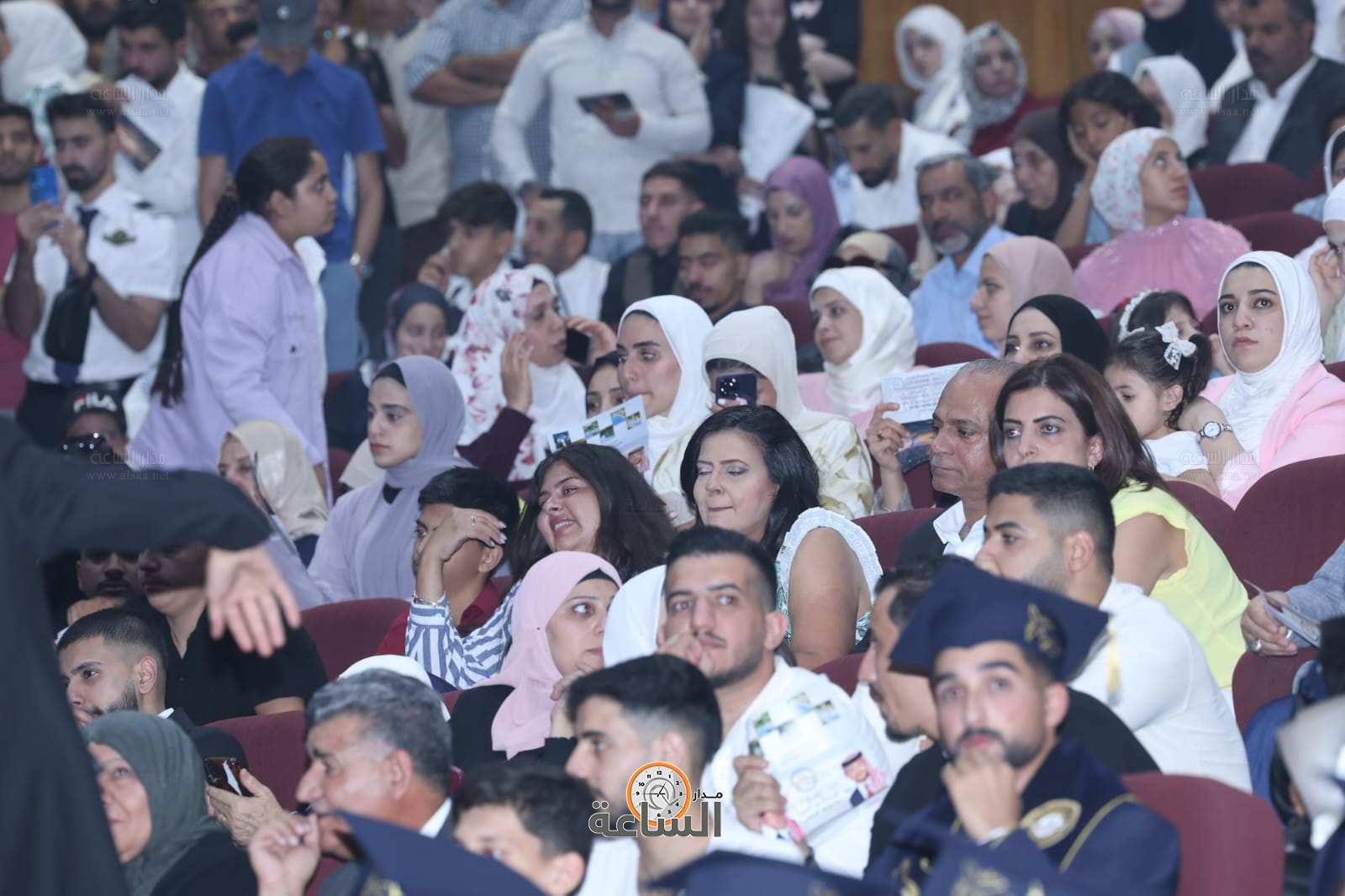 Madar Al-Saa Images 0.002194671048212915