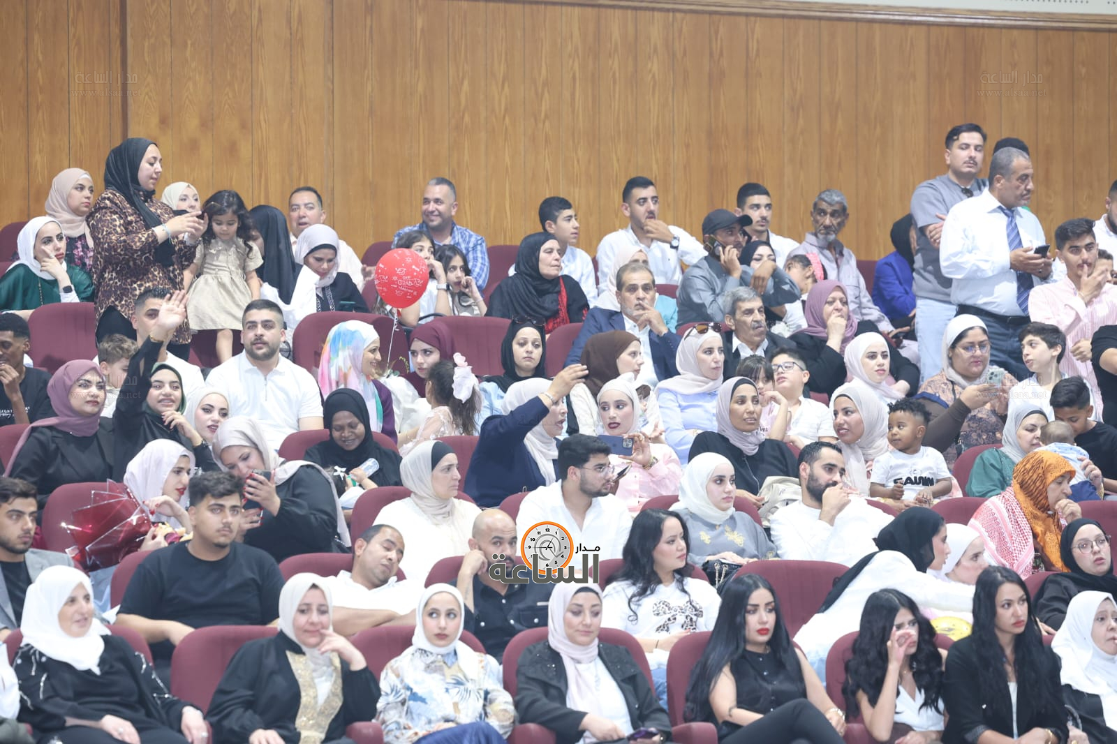 Madar Al-Saa Images 0.9951900567761548