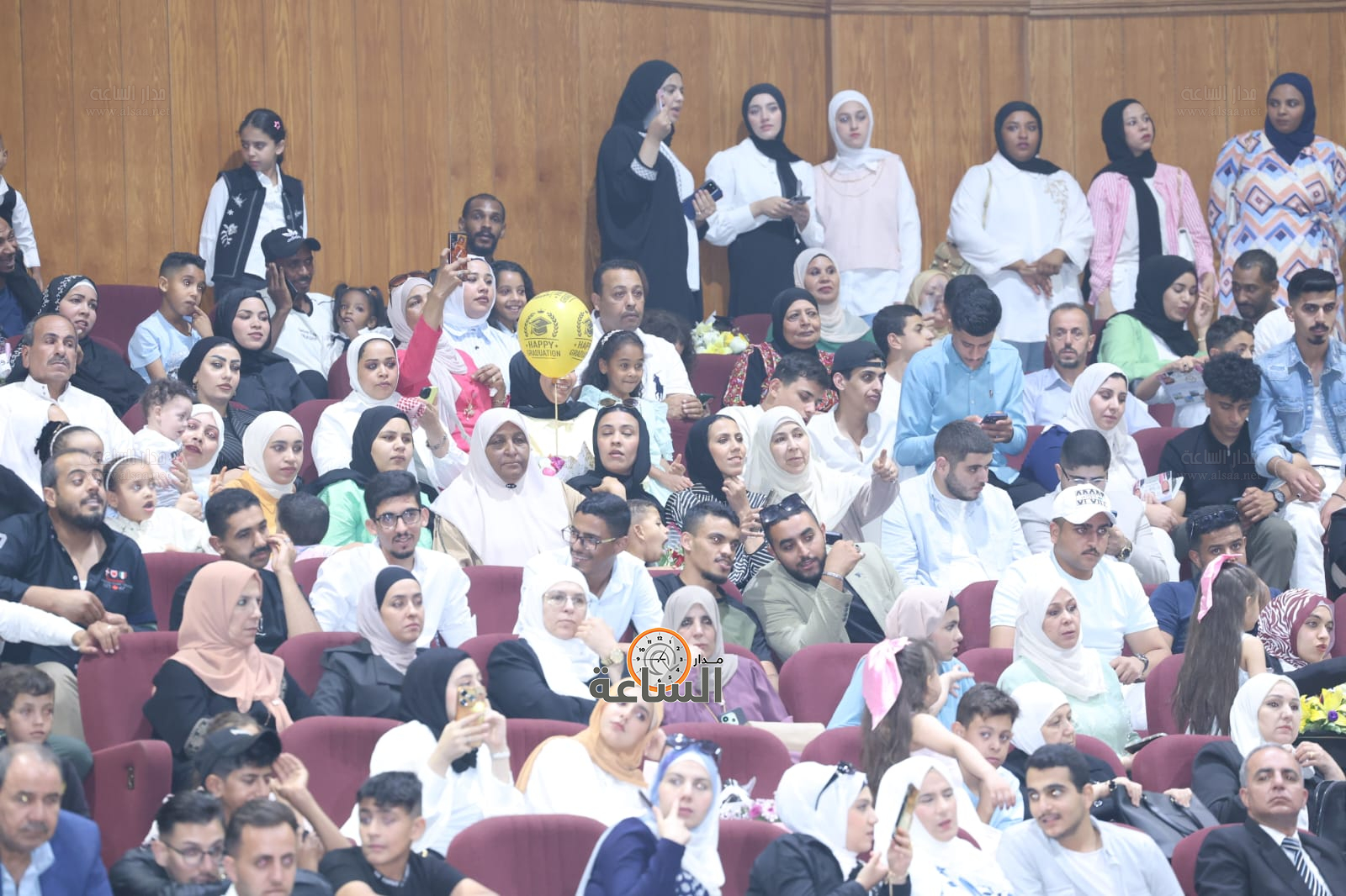 Madar Al-Saa Images 0.36365666821405895