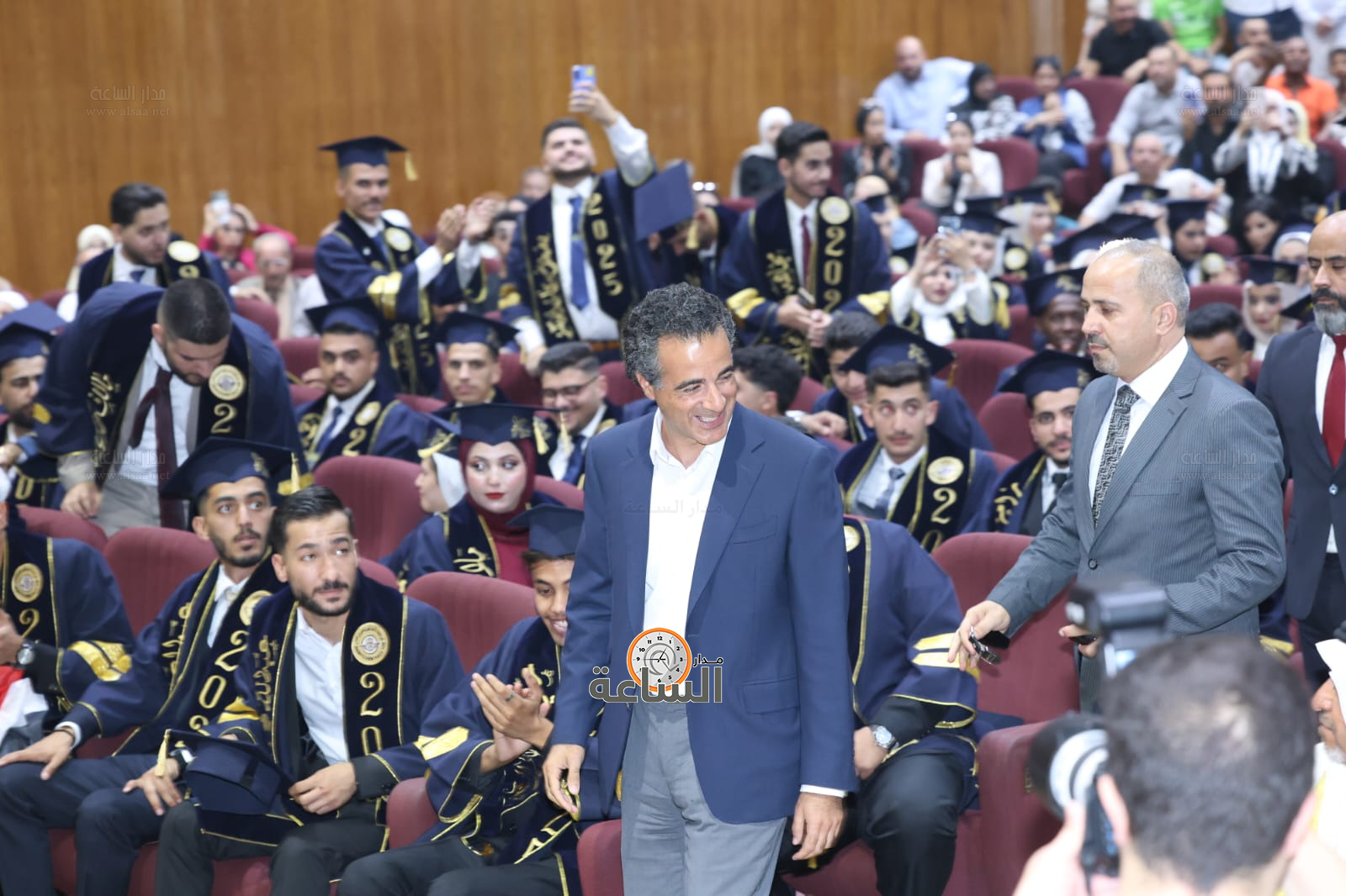 Madar Al-Saa Images 0.48719934441847845