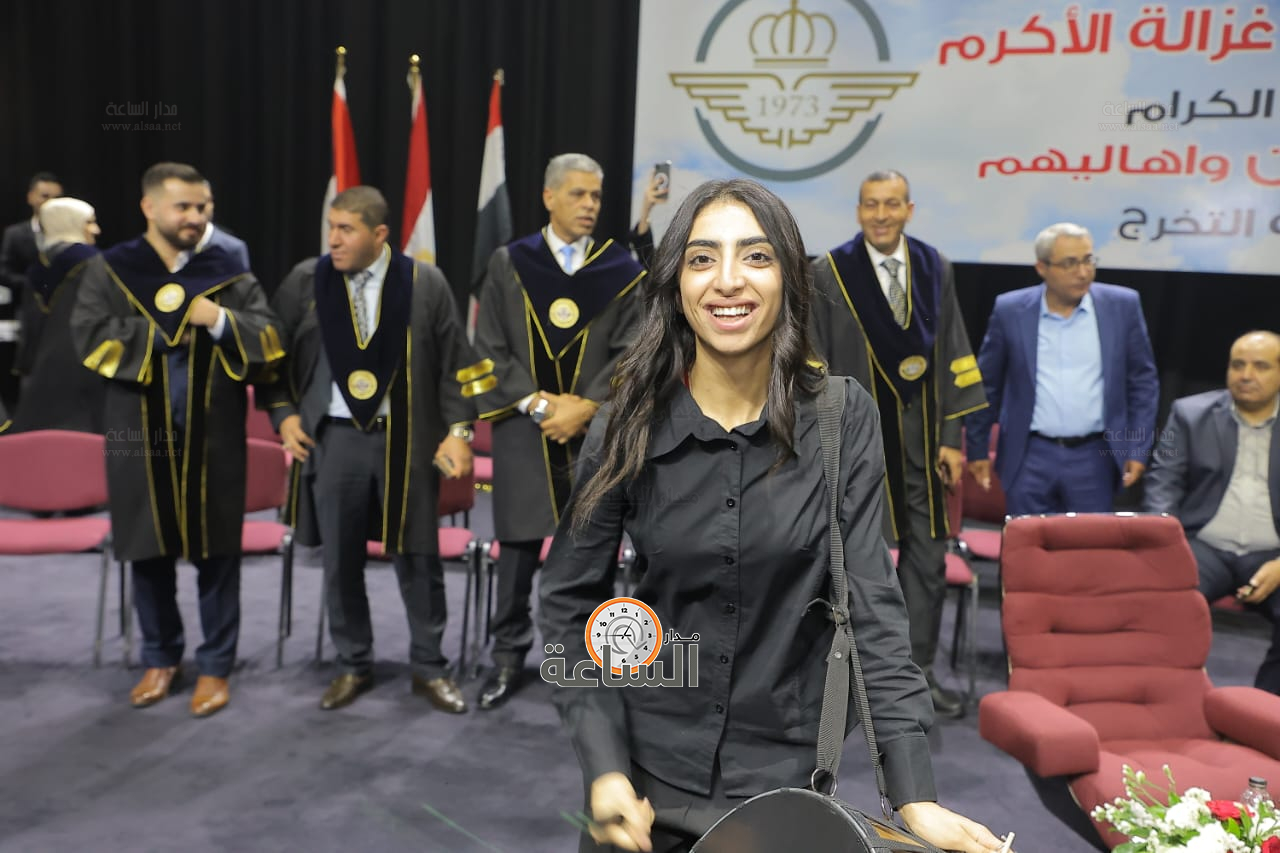 Madar Al-Saa Images 0.4326503841296302