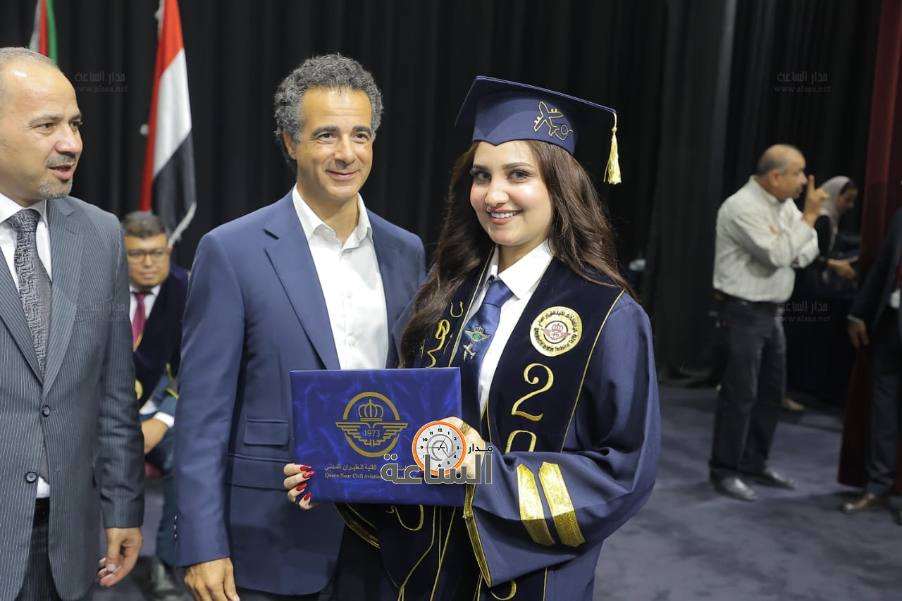 Madar Al-Saa Images 0.48280332790599034