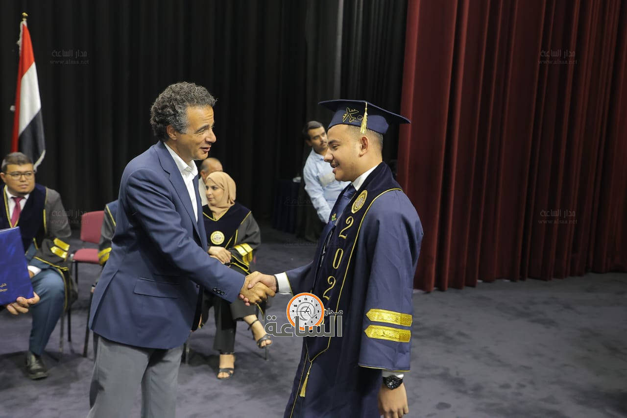 Madar Al-Saa Images 0.009108159646333824